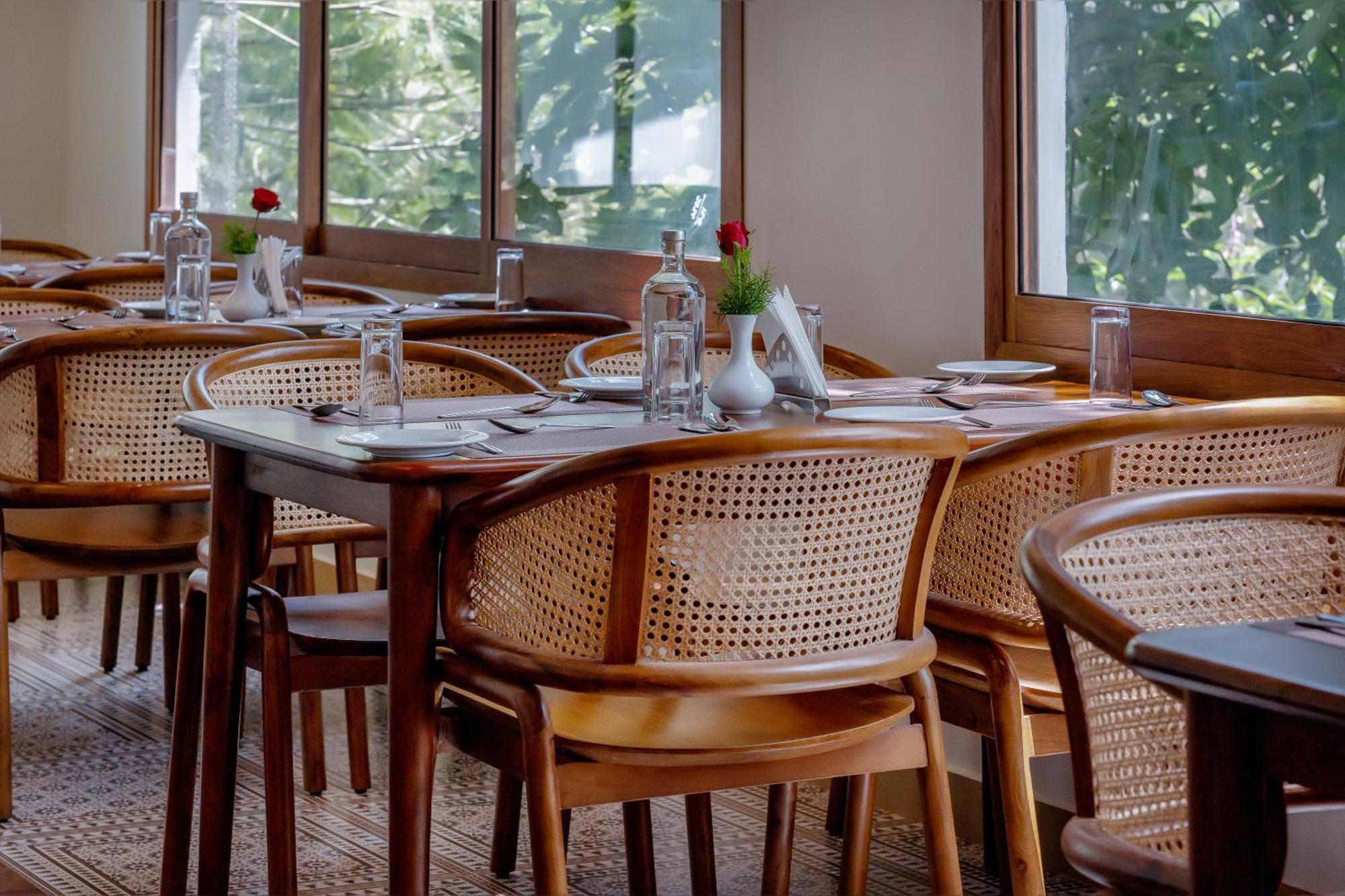 Le Montfort Resort Munnar Eksteriør billede